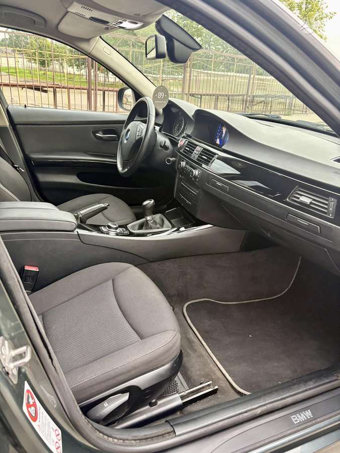 BMW 318, 2.0 l., wagon