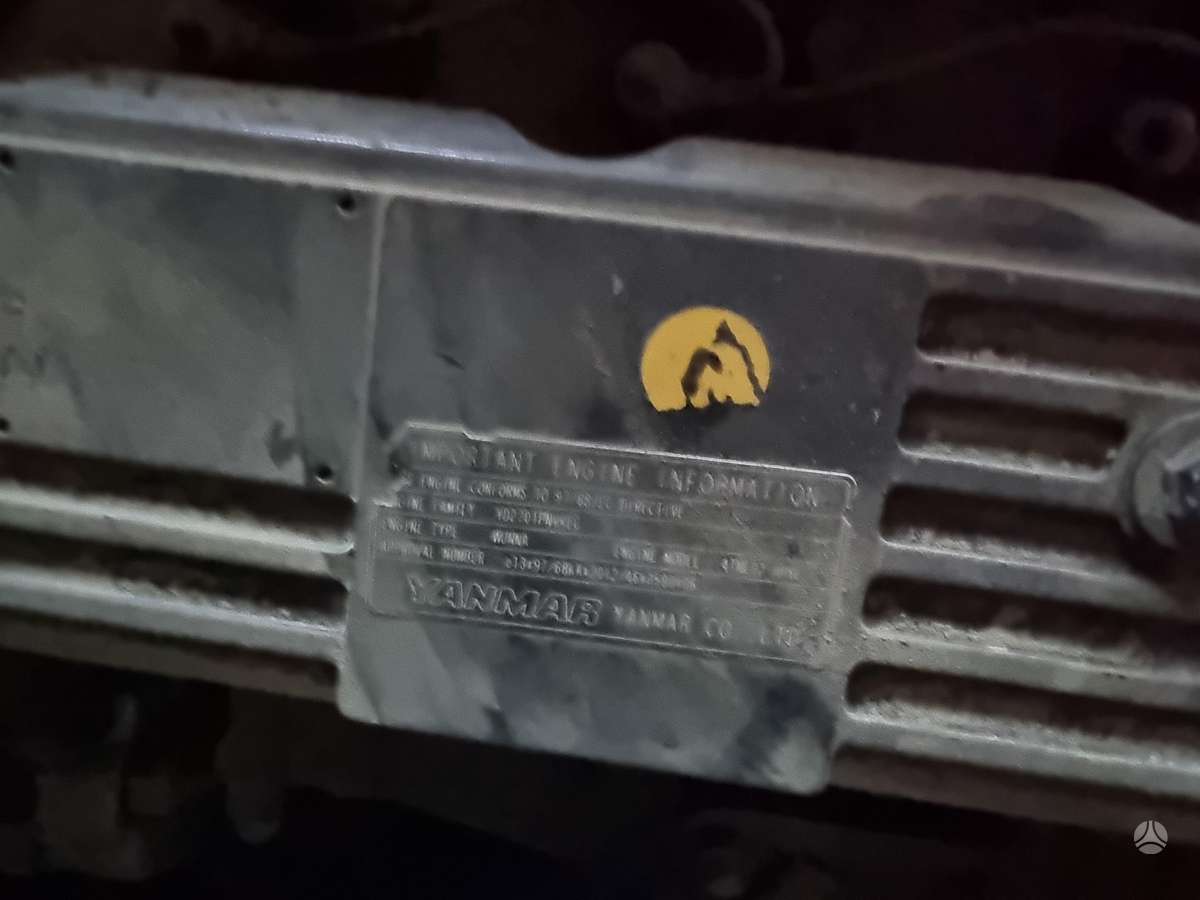 Hyundai 25D-9E, forklifts