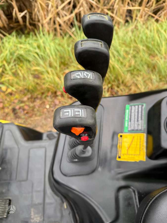 Hyundai 25D-9E, forklifts