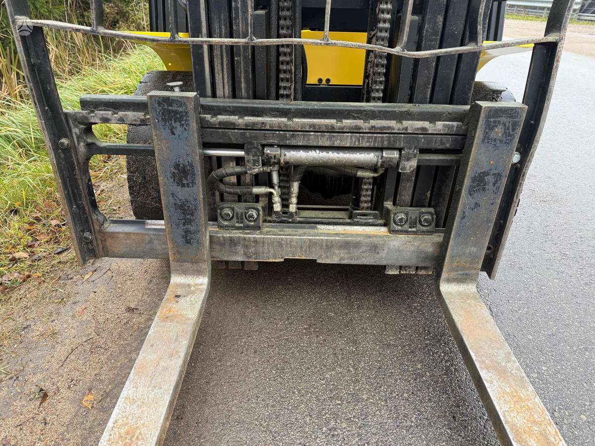 Hyundai 25D-9E, forklifts