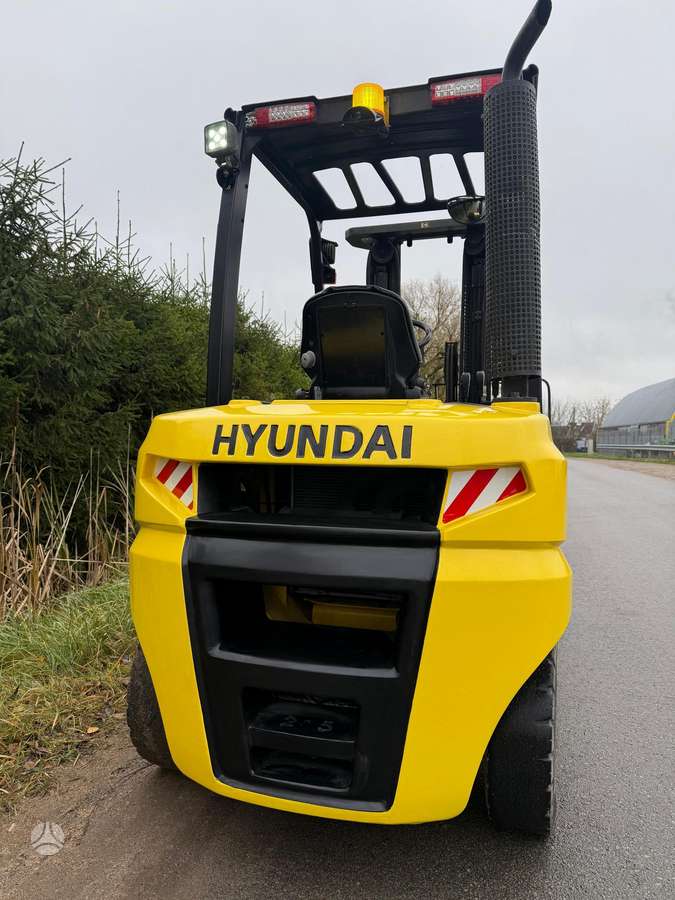 Hyundai 25D-9E, forklifts