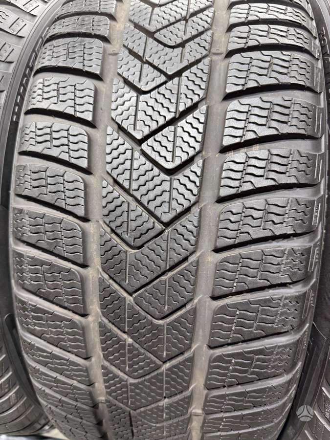 Pirelli Sottozero3, winter 245/45 R18