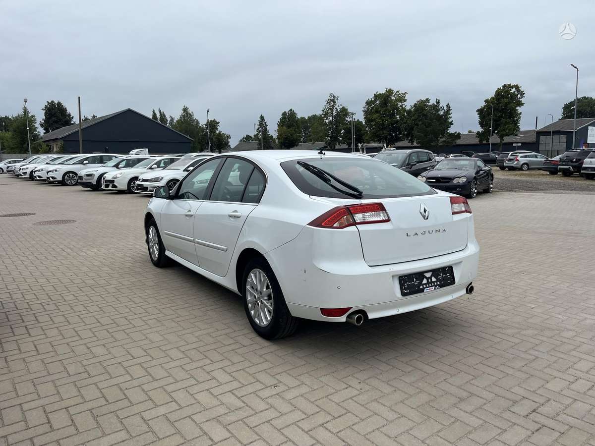 Renault Laguna, 1.5 l., hatchback