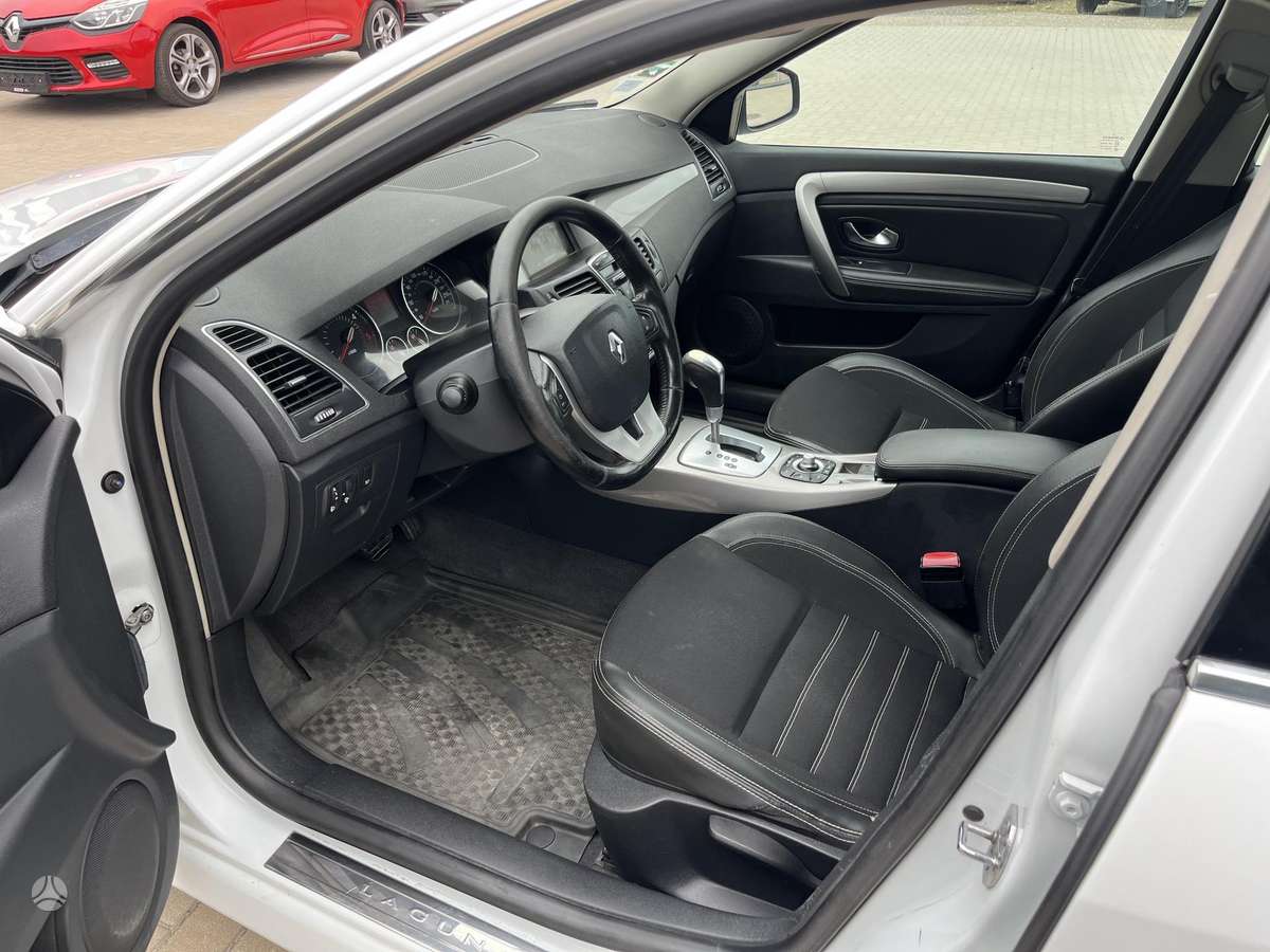 Renault Laguna, 1.5 l., hatchback