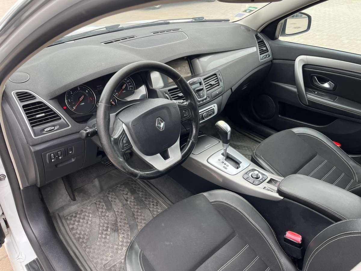 Renault Laguna, 1.5 l., hatchback