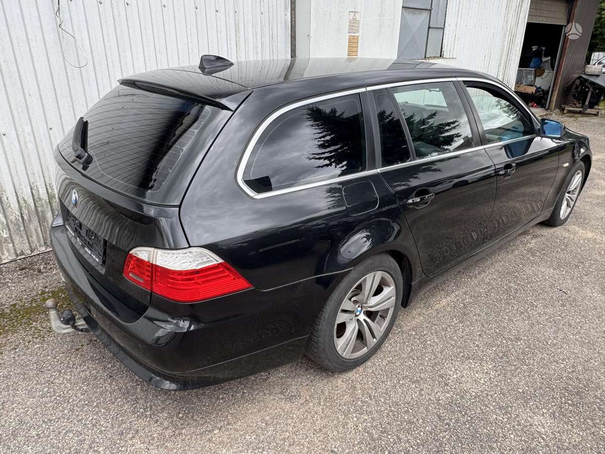BMW 520, 2.0 l., wagon
