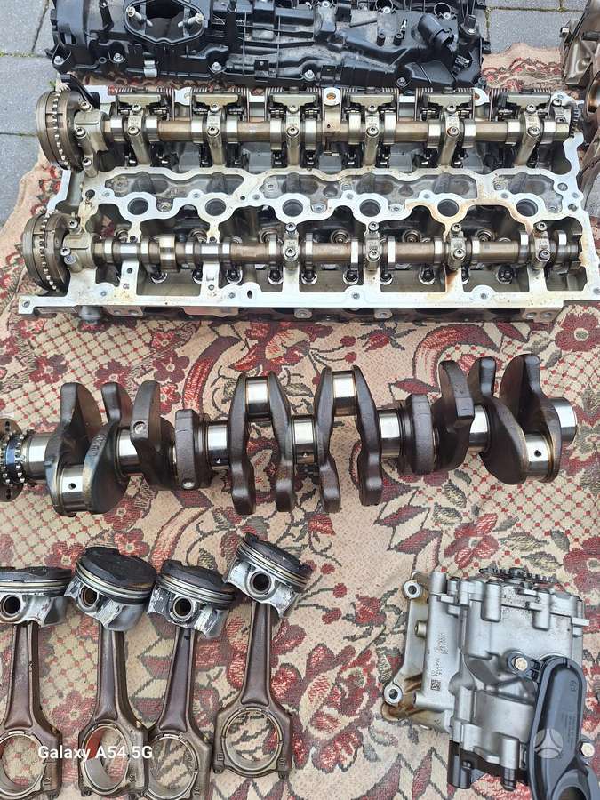 BMW 740, B58B, variklio detalės