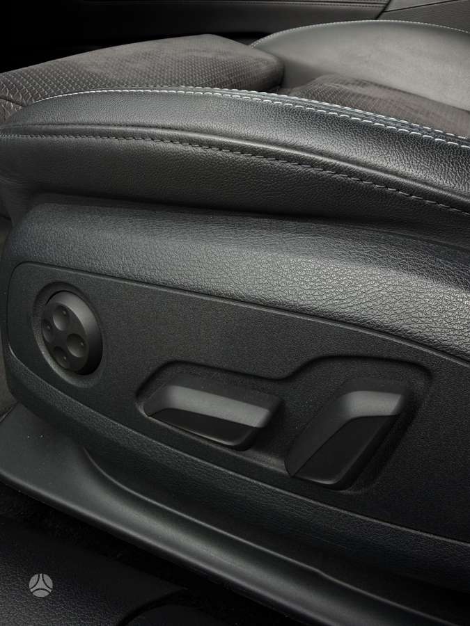 Audi A4, 3.0 l., universalas
