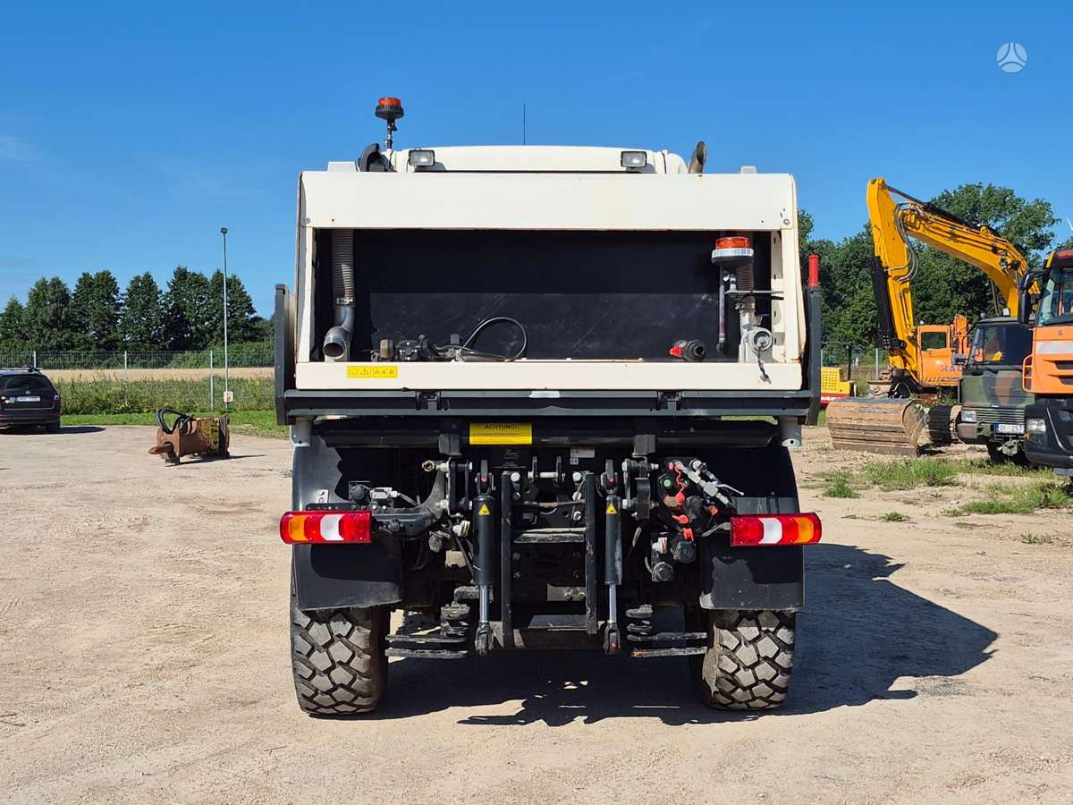 Mercedes-Benz Unimog U318, самосвалы