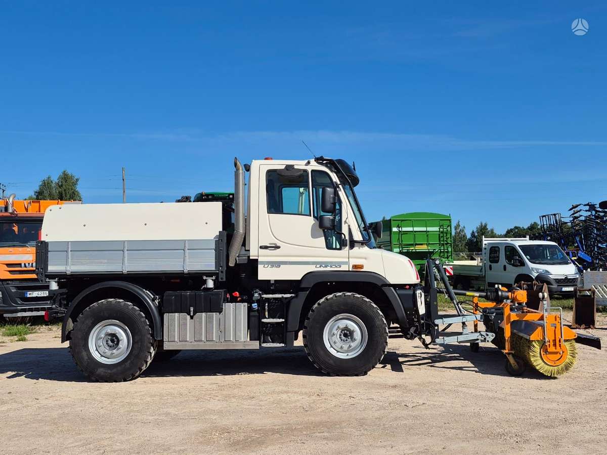 Mercedes-Benz Unimog U318, самосвалы