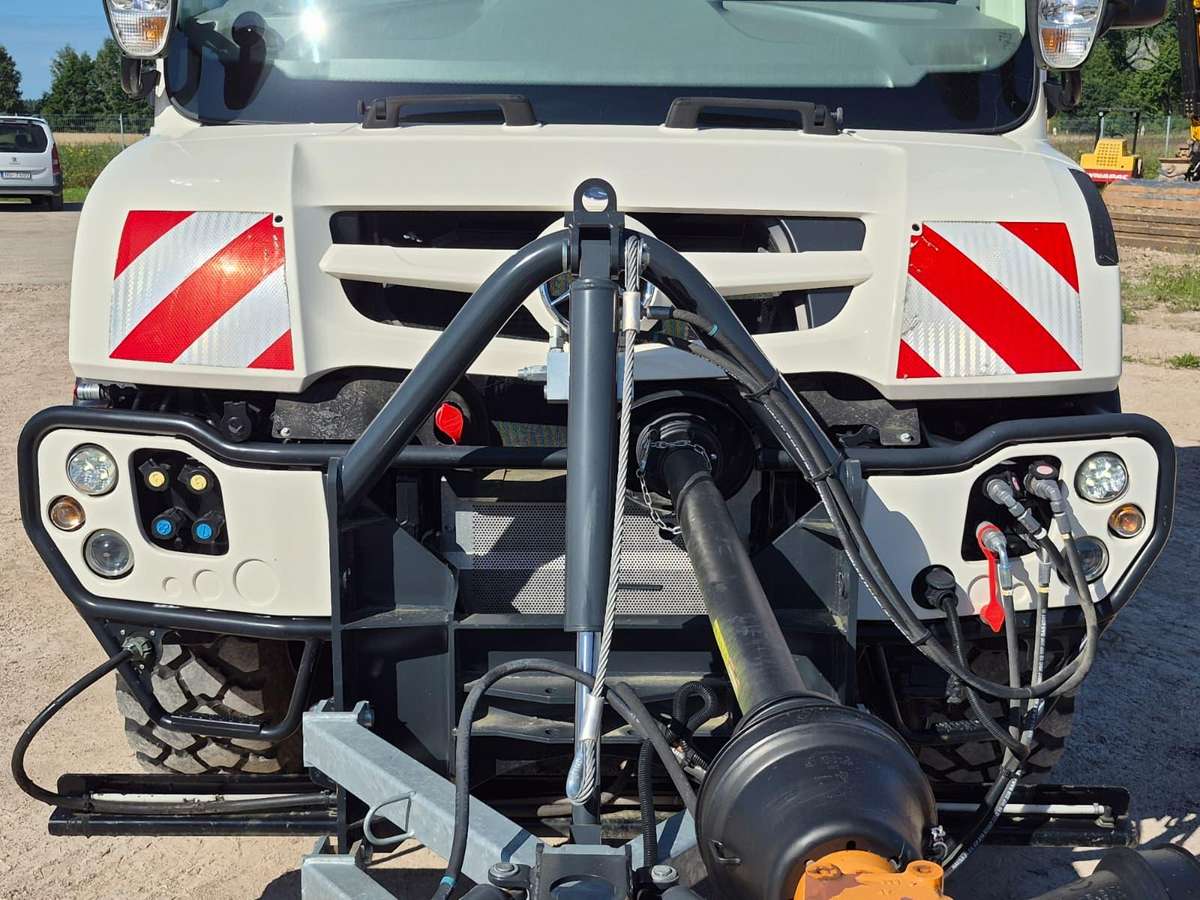 Mercedes-Benz Unimog U318, самосвалы