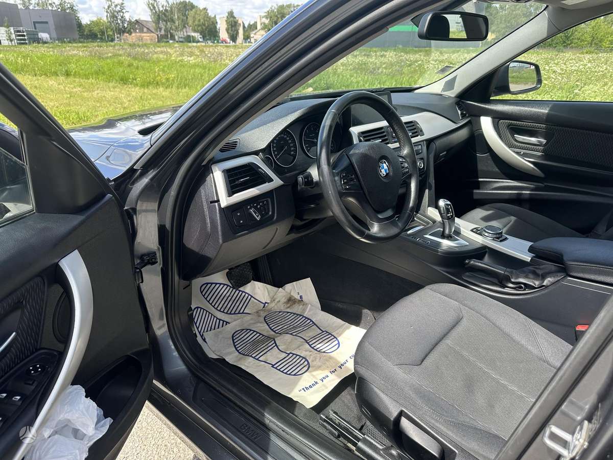 BMW 320, 2.0 l., Седан