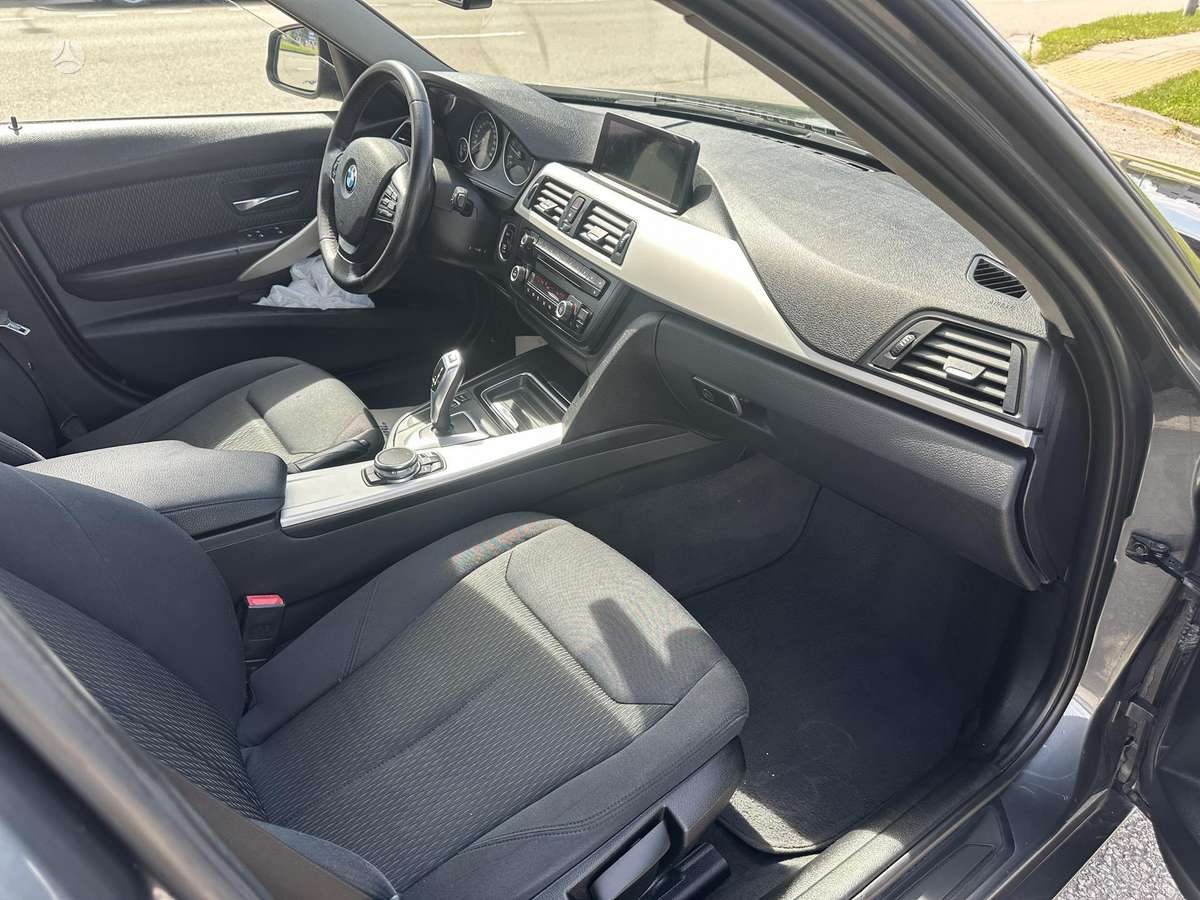 BMW 320, 2.0 l., Седан