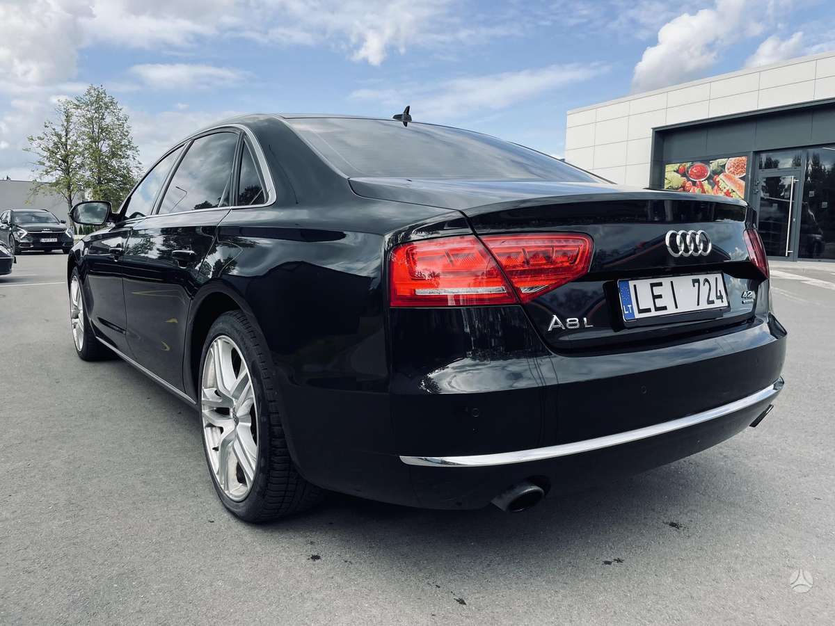 Audi A8, 4.2 l., limousine