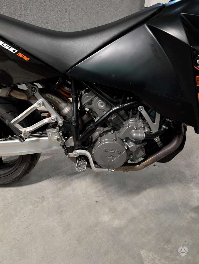 KTM Supermoto 950cc, supermoto