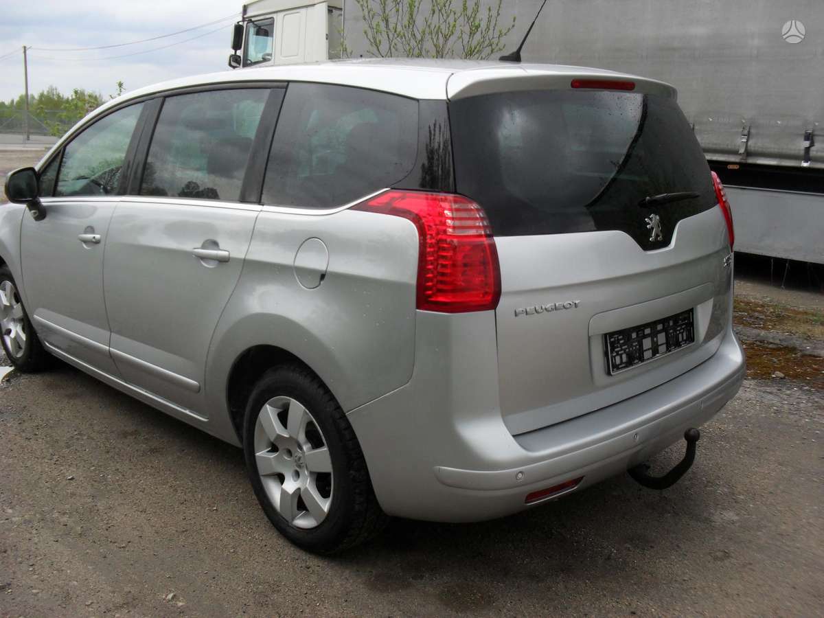 Peugeot 5008 - 5