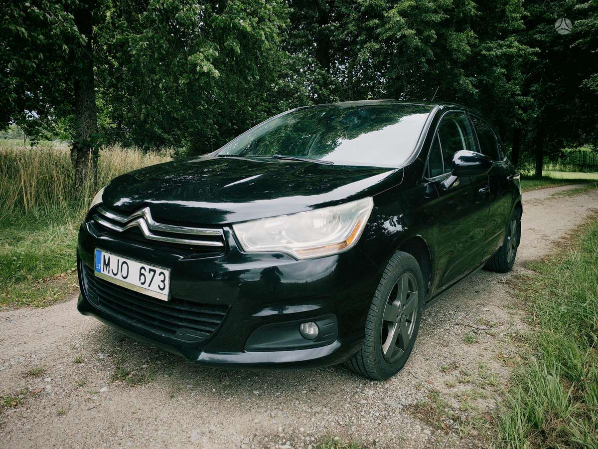 Citroen C4, 1.6 l., hatchback