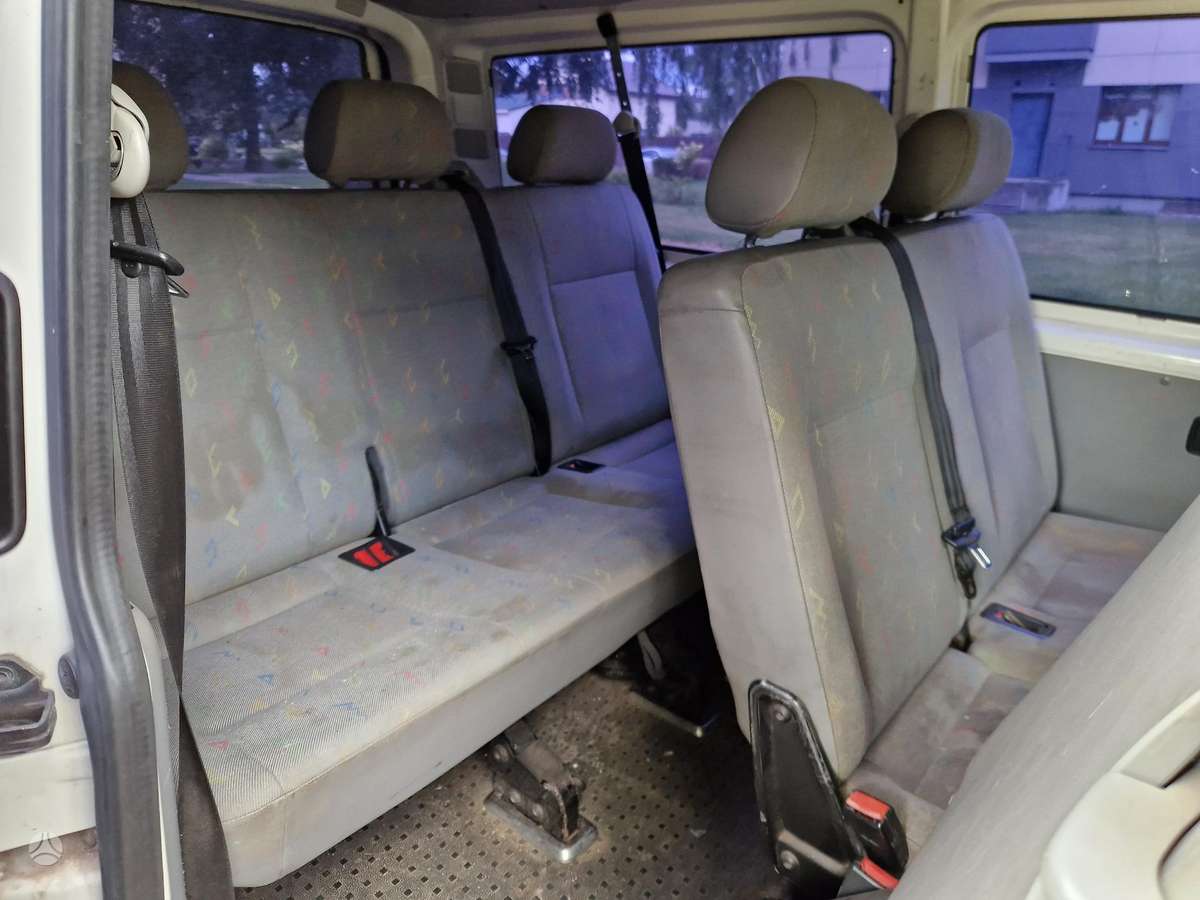 Volkswagen Transporter - 8
