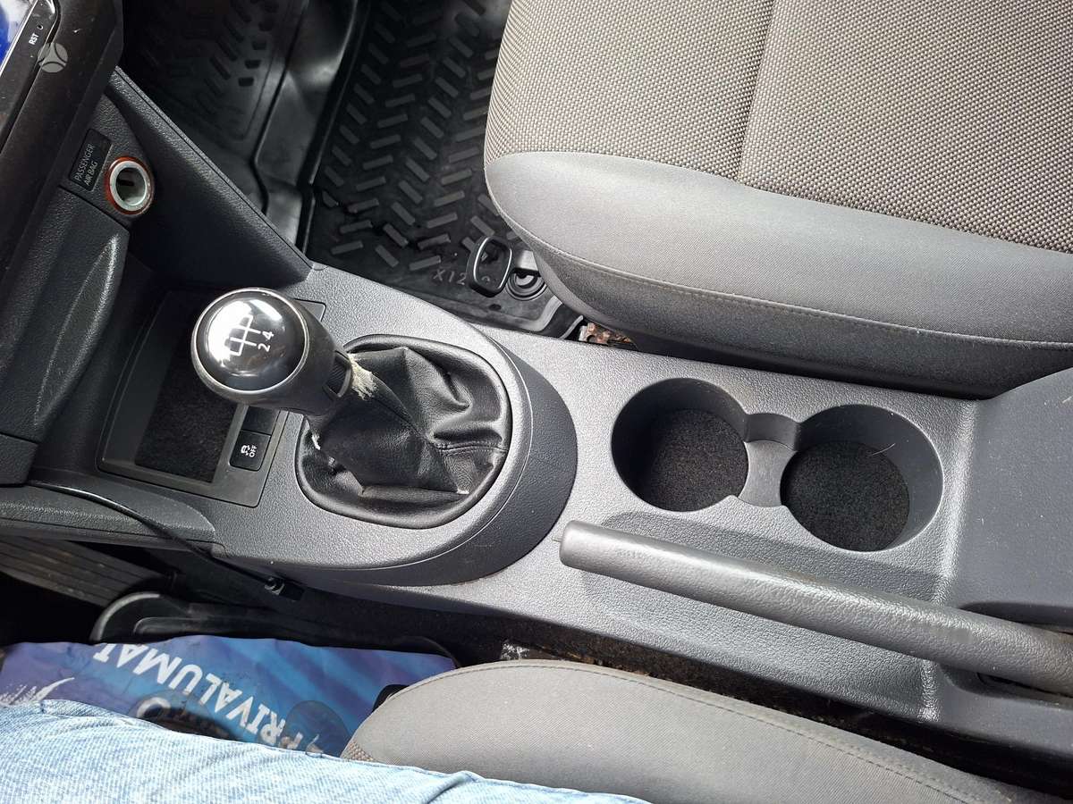 Volkswagen Caddy - 12