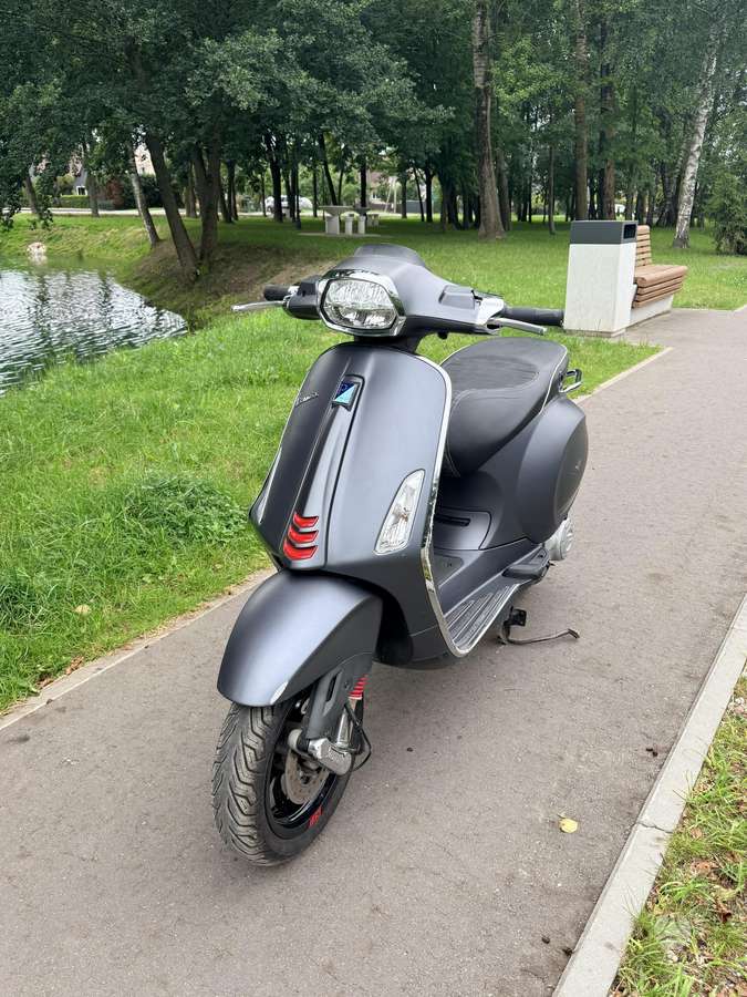 Piaggio Vespa 49cc, scooters / mopeds