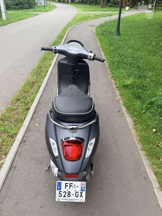 Piaggio Vespa 49cc, scooters / mopeds