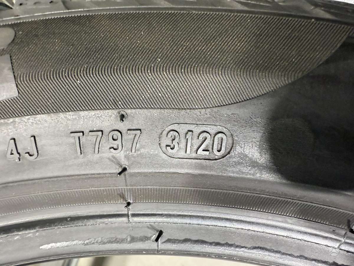 Pirelli Sottozero3, winter 245/45 R18