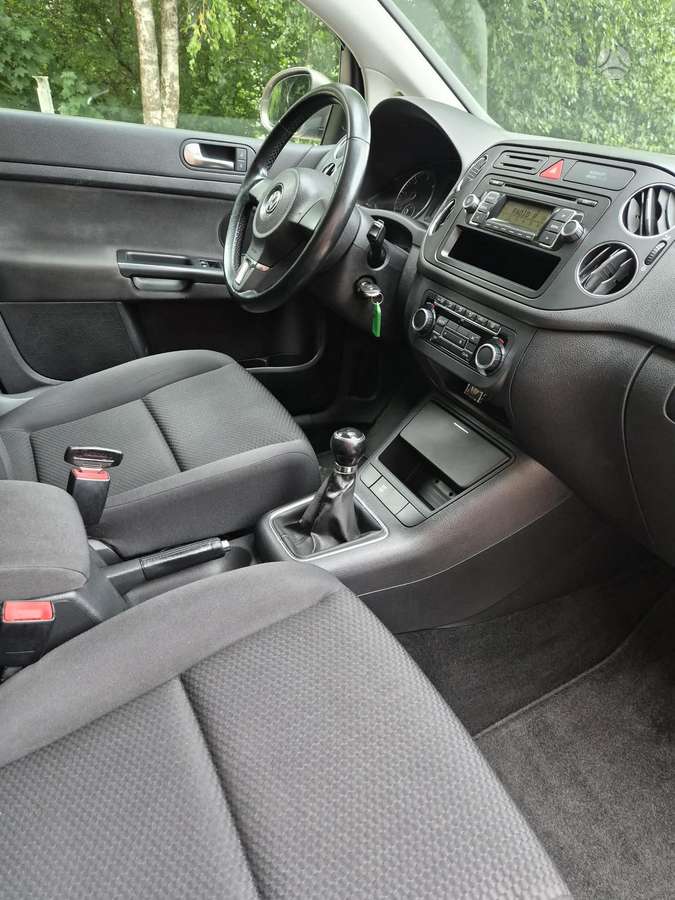 Volkswagen Golf Plus - 9