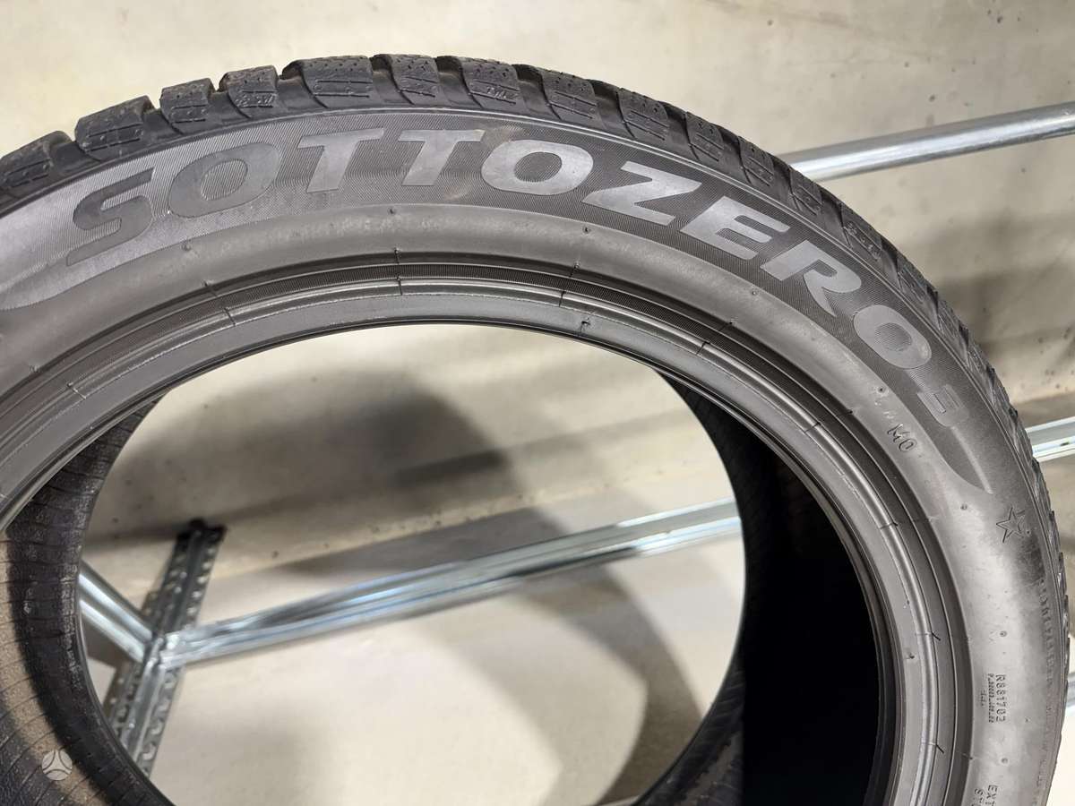 Pirelli Sottozero3, winter 245/45 R18
