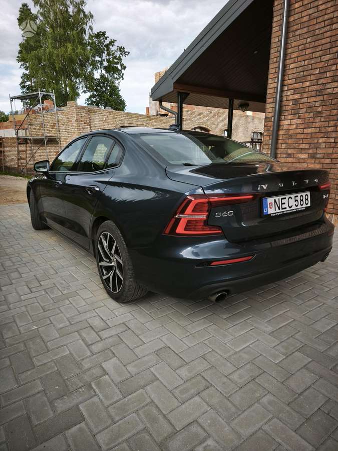 Volvo S60, 2.0 l., Седан