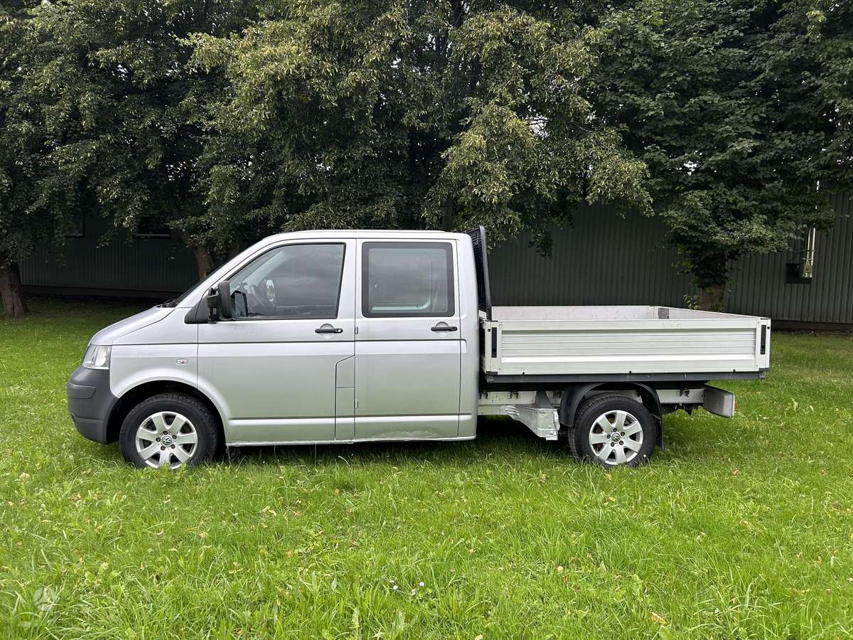 Volkswagen Transporter - 2