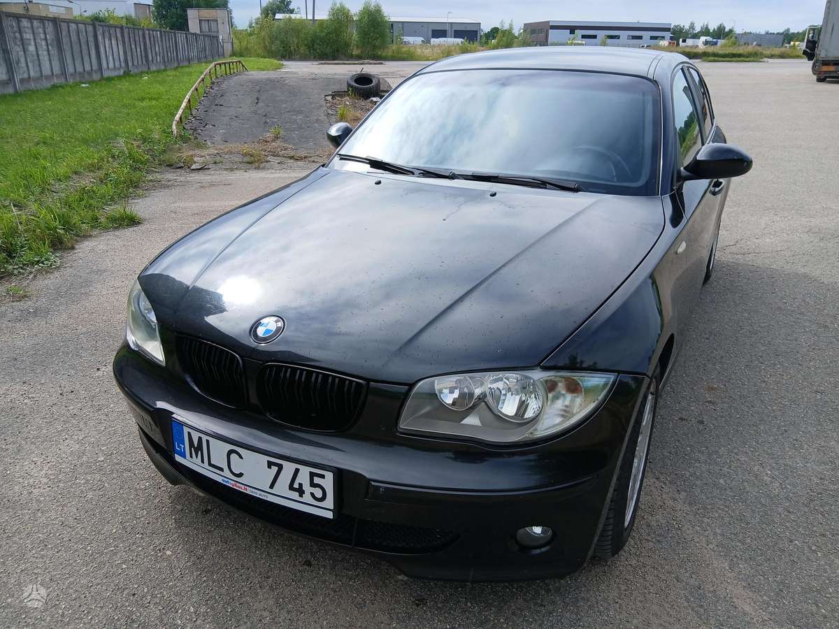 BMW 120, 2.0 l., hatchback