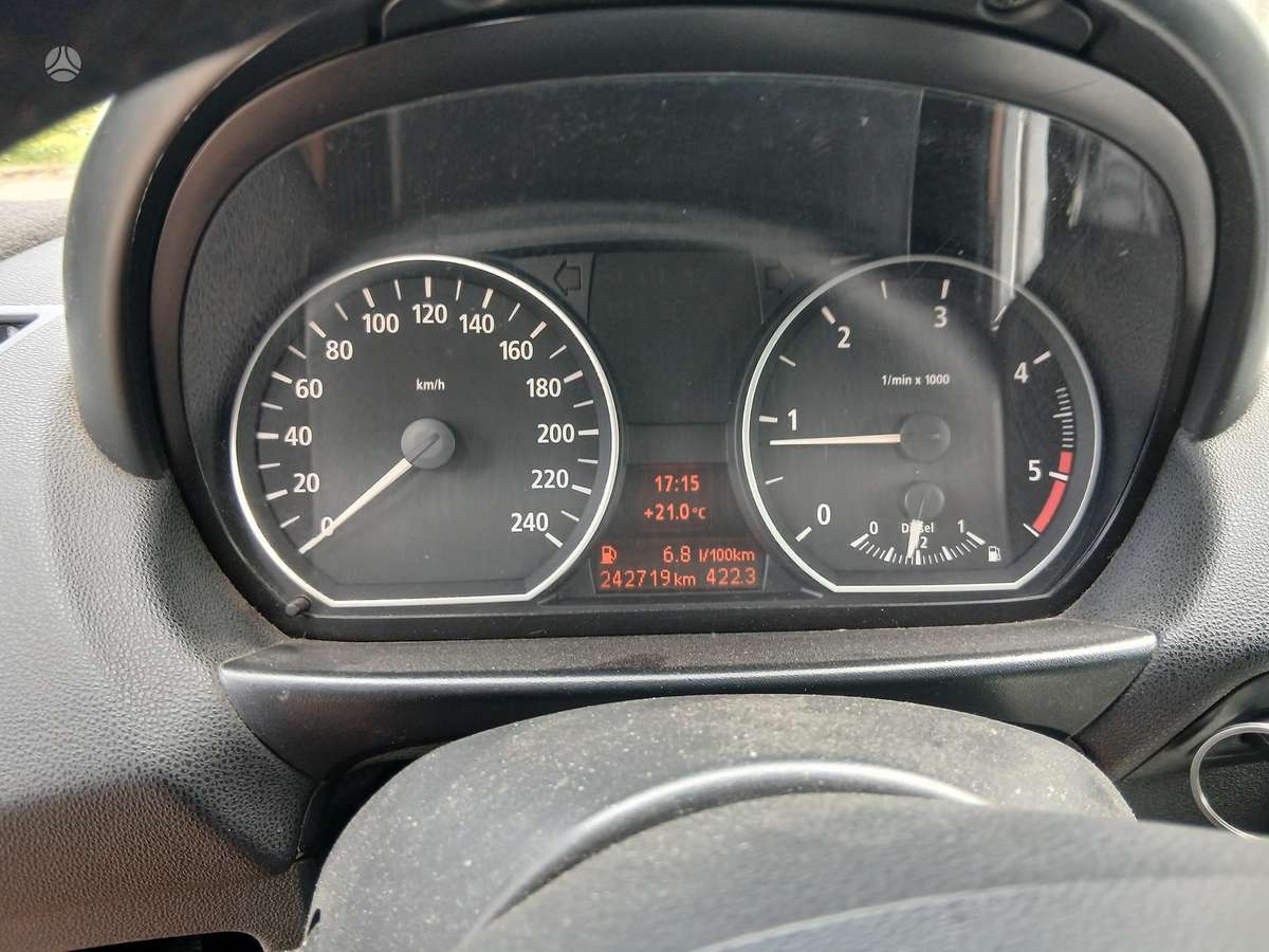 BMW 120, 2.0 l., hatchback