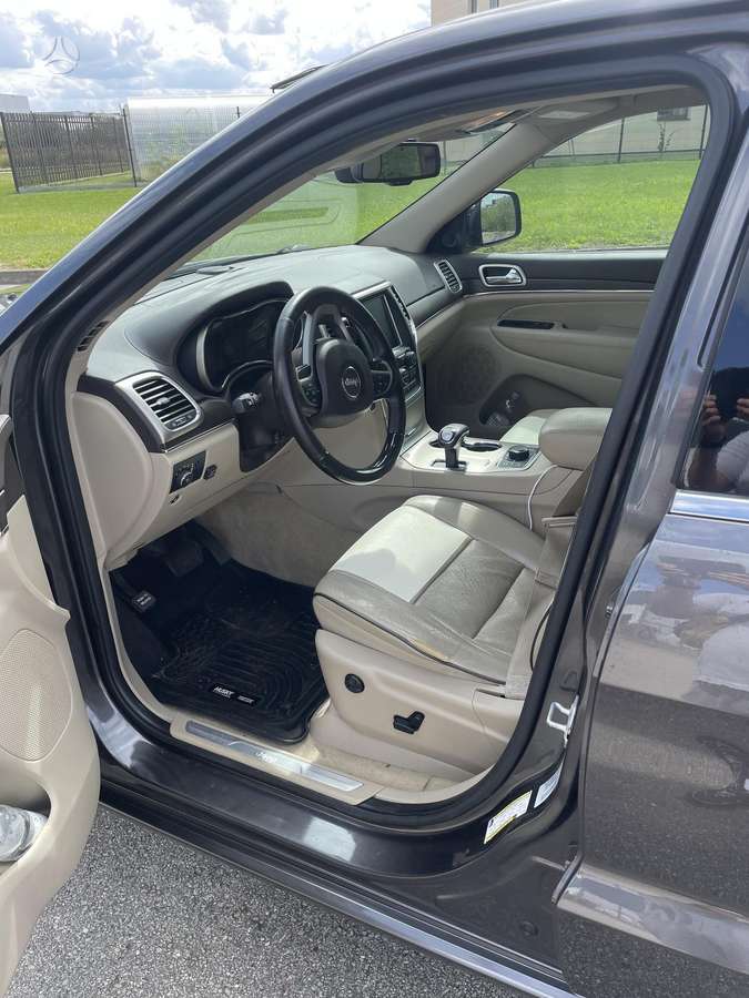 Jeep Grand Cherokee - 6