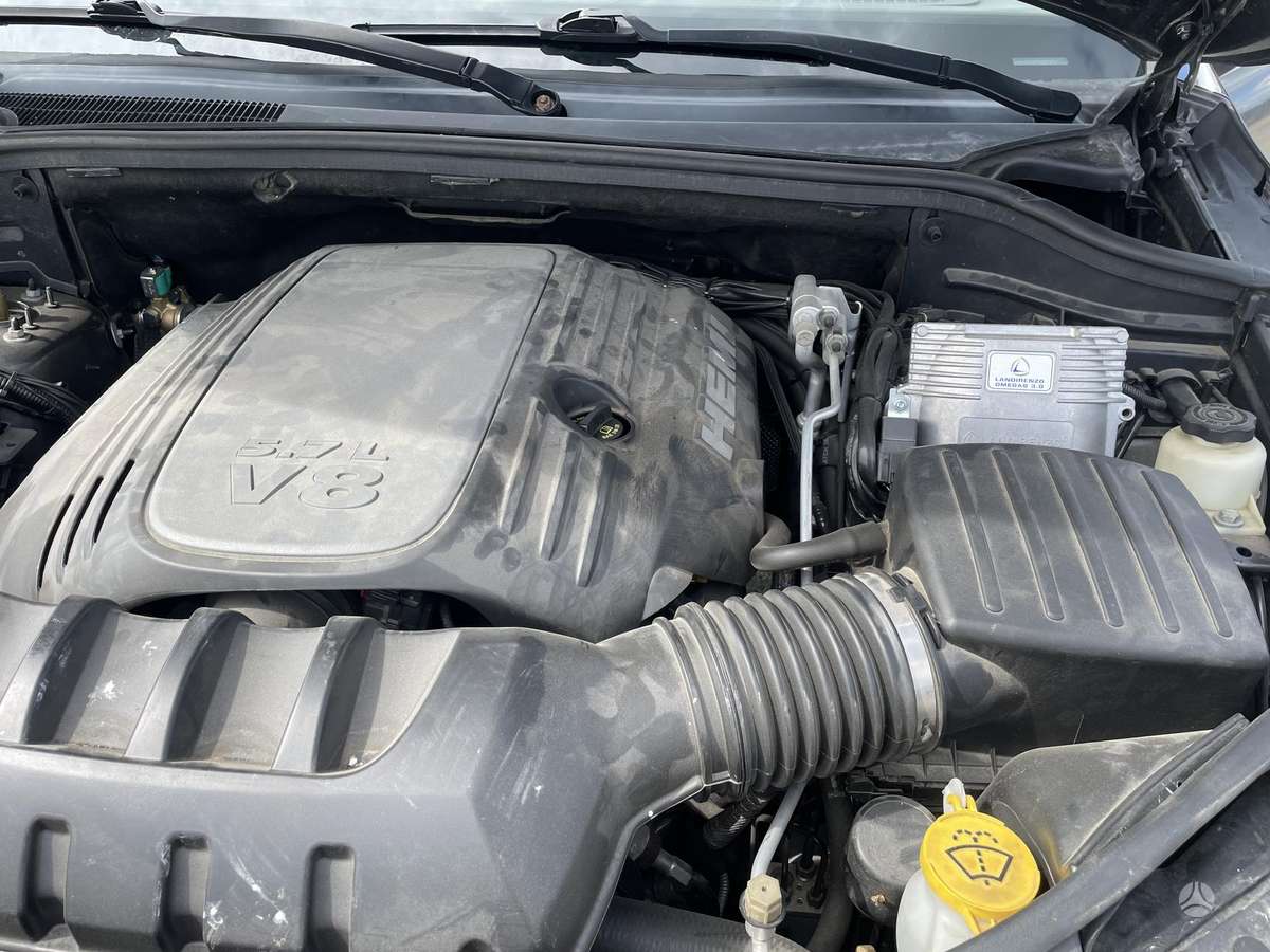 Jeep Grand Cherokee - 10