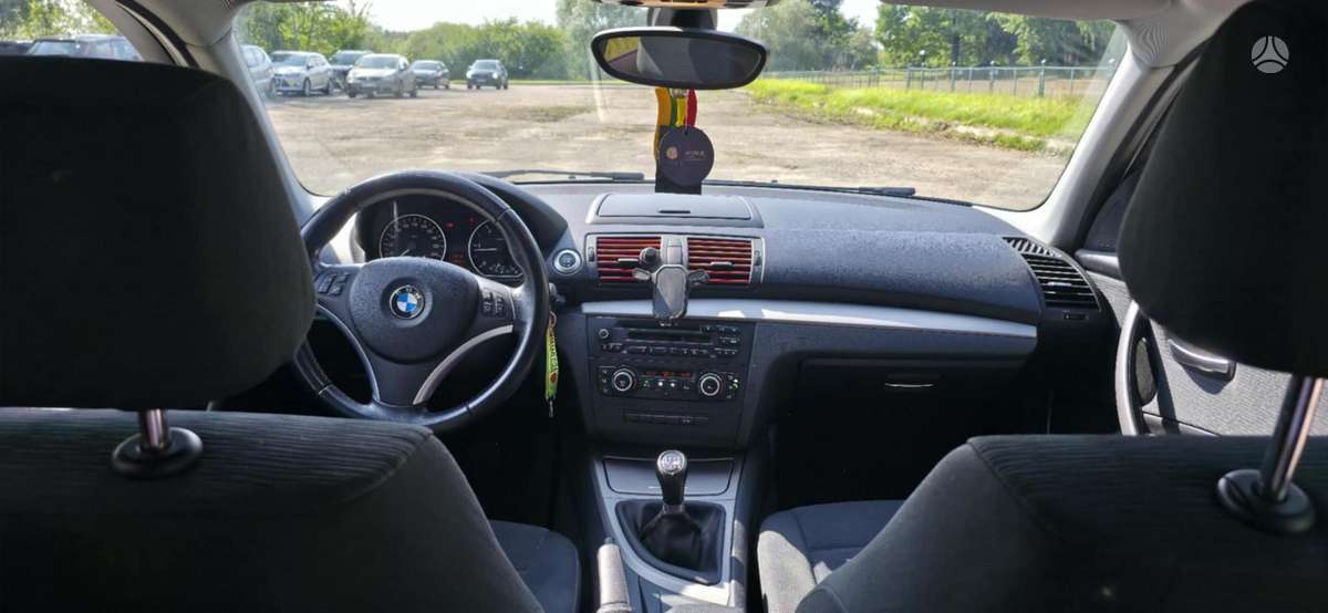 BMW 116, 2.0 l., hatchback