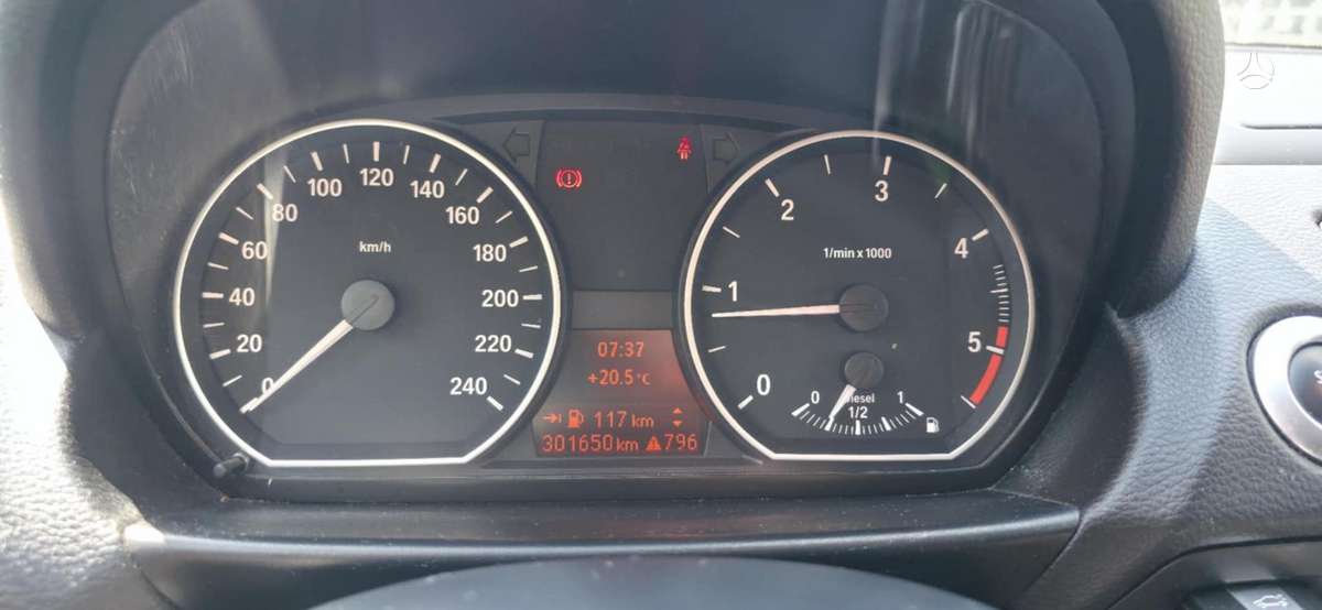 BMW 116, 2.0 l., hatchback