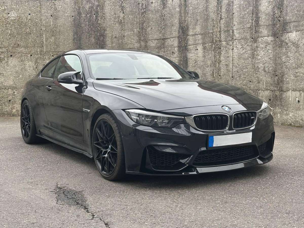 BMW M4, coupe