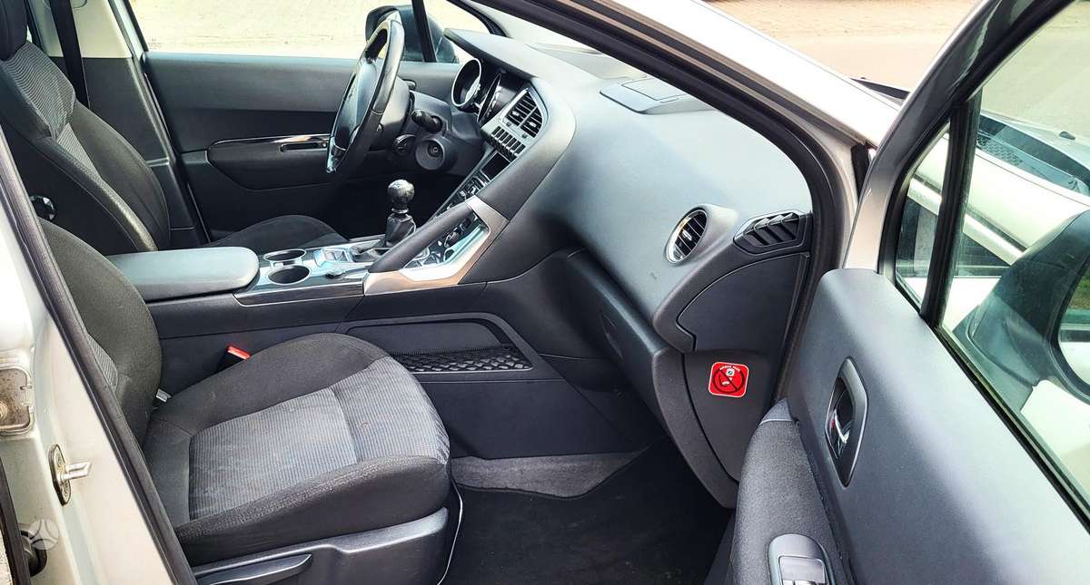 Peugeot 3008 - 10