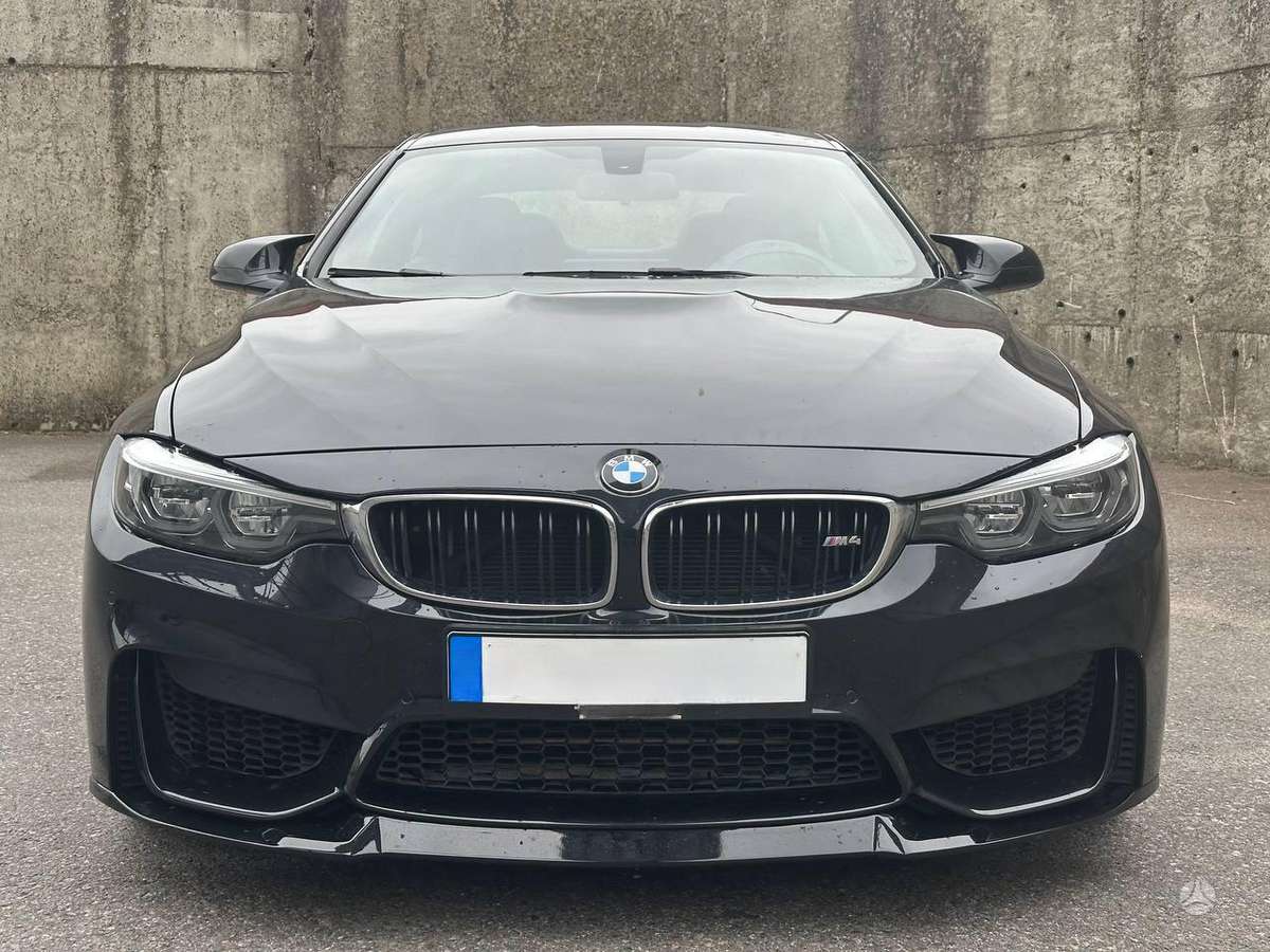BMW M4, kupė (coupe)