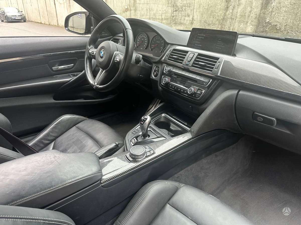 BMW M4, coupe