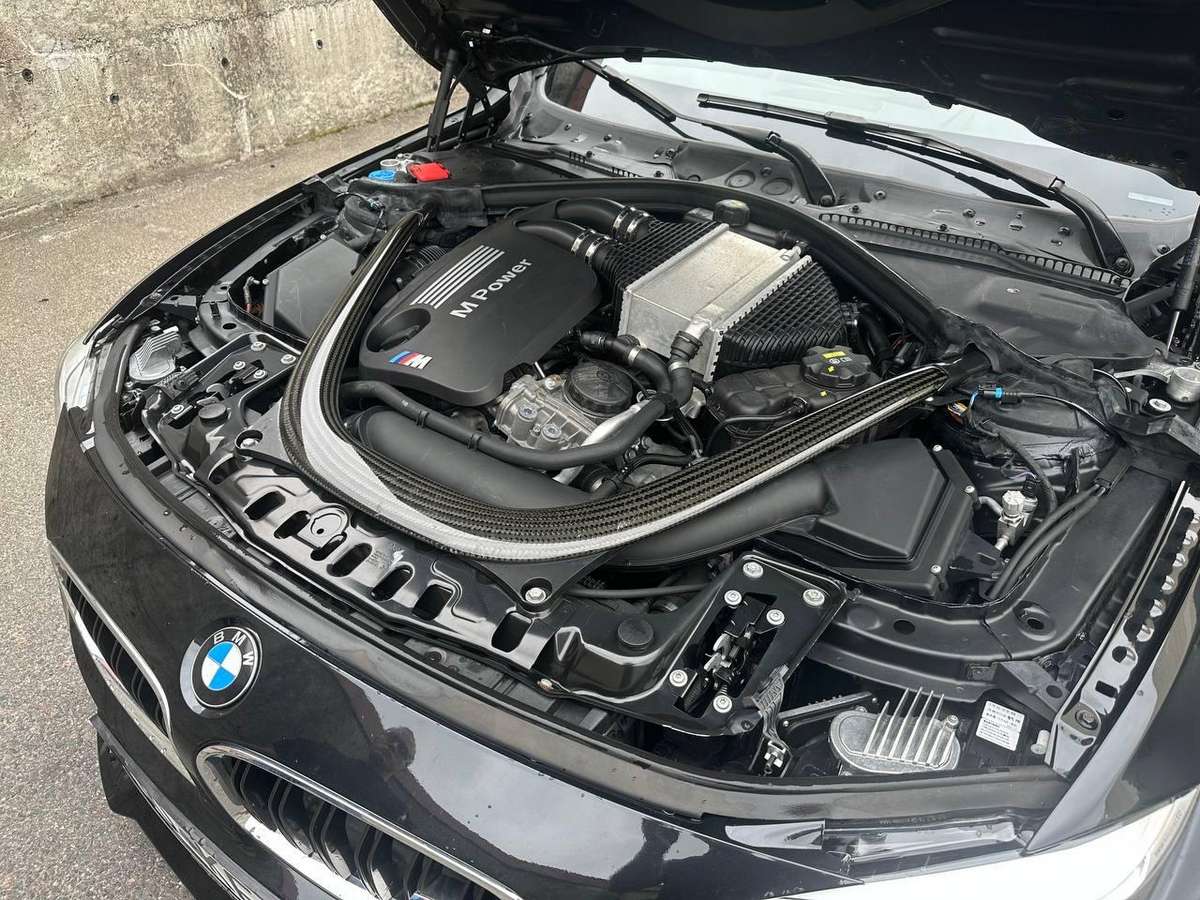 BMW M4, coupe
