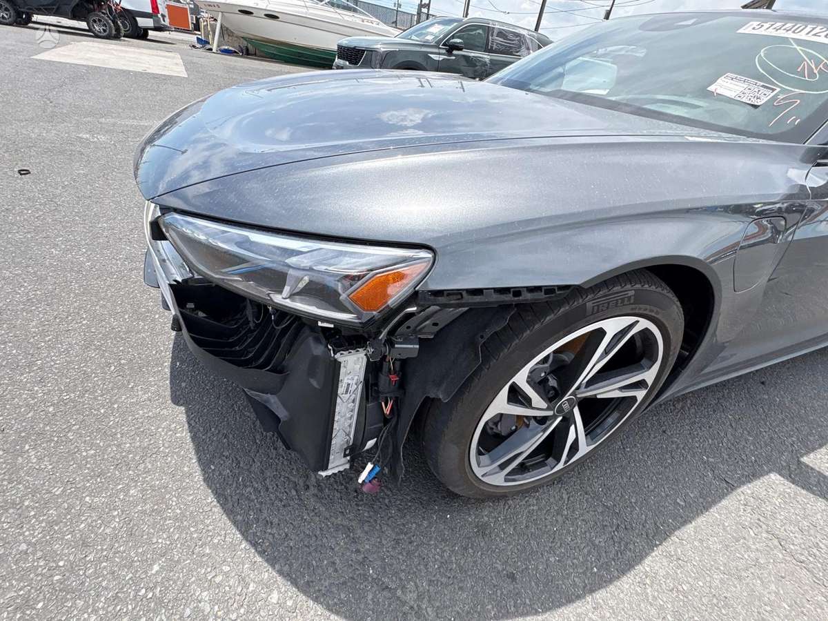Audi e-tron GT, 93 kWh, hatchback