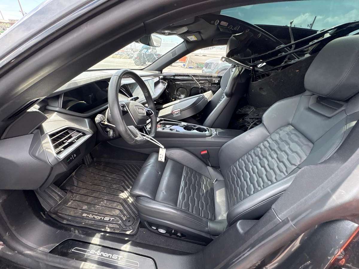 Audi e-tron GT, 93 kWh, hatchback