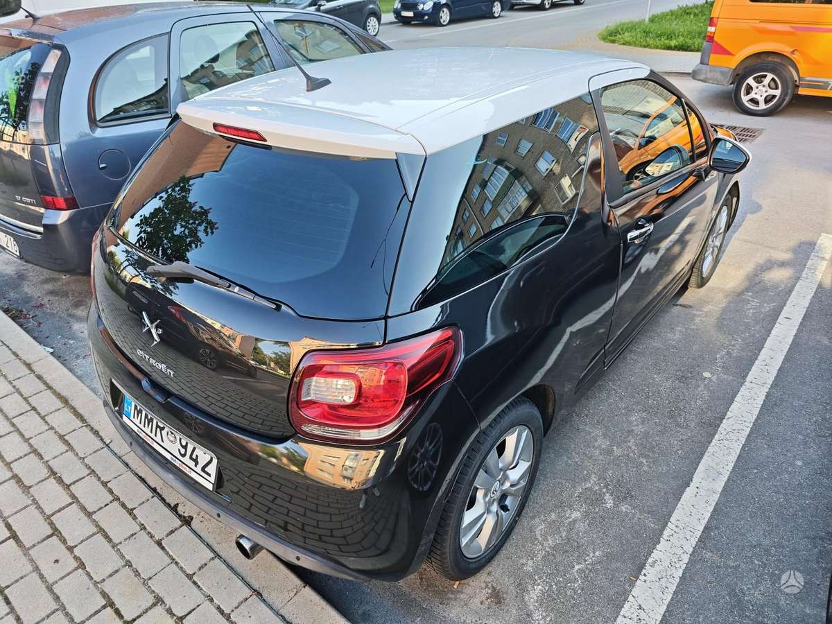 Citroen DS3, 1.6 l., Хэтчбек