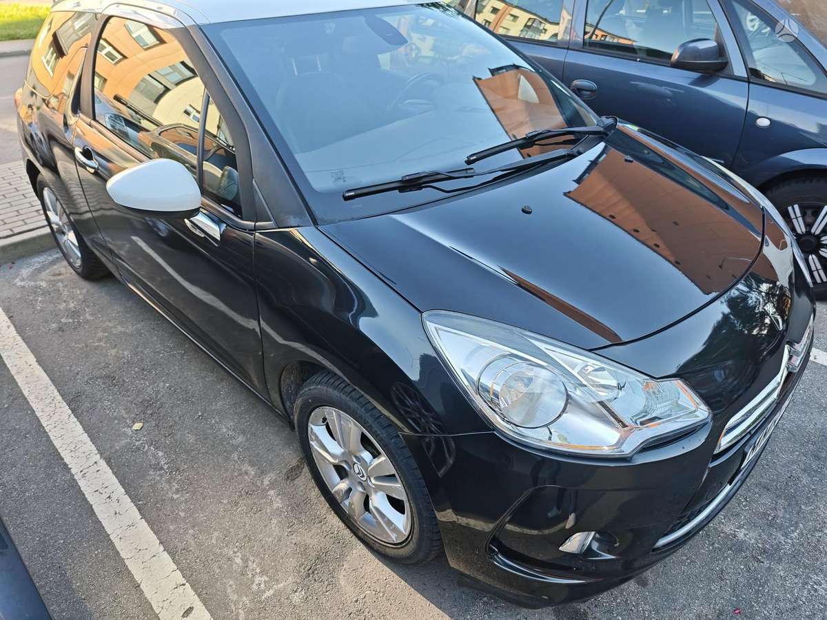 Citroen DS3, 1.6 l., Хэтчбек