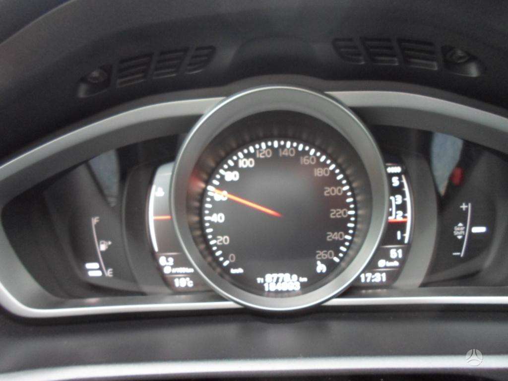 Volvo V40, 2.0 l., hatchback