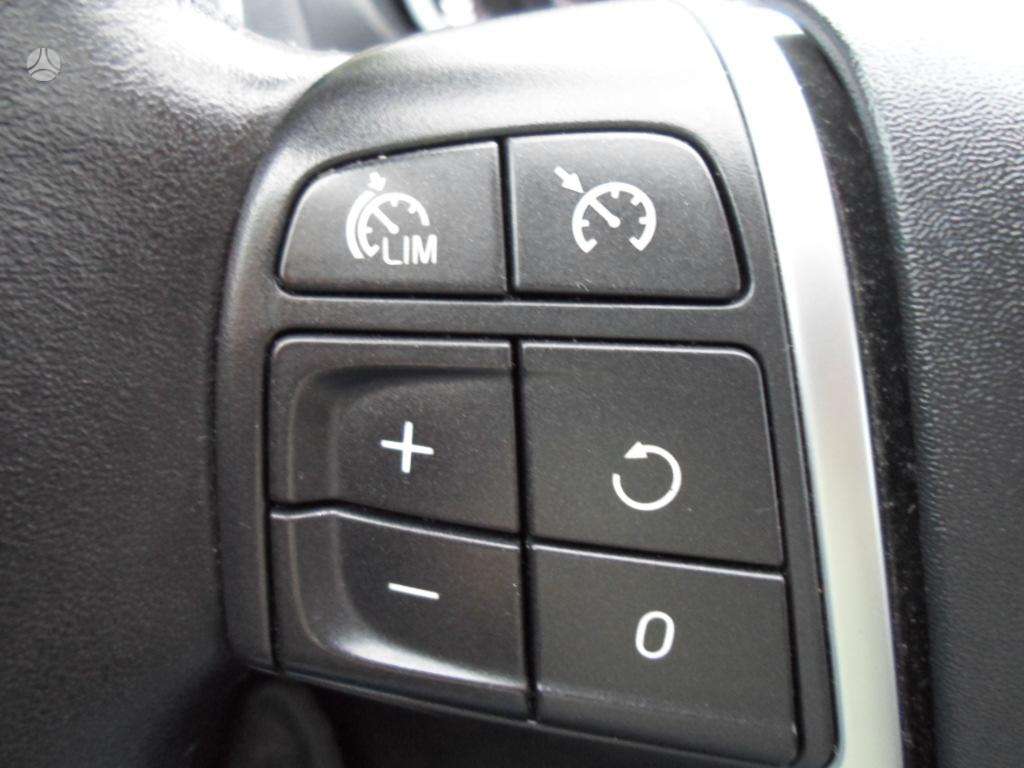Volvo V40, 2.0 l., hatchback
