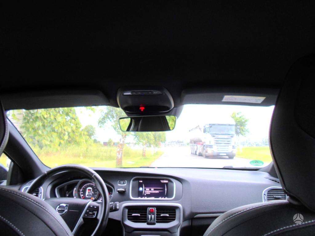 Volvo V40, 2.0 l., hatchback