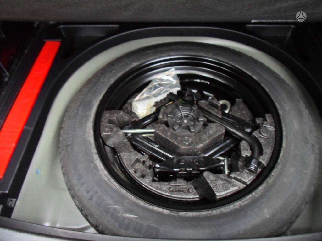 Volvo V40, 2.0 l., hatchback