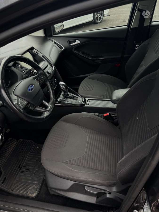 Ford Focus, 1.0 l., Хэтчбек